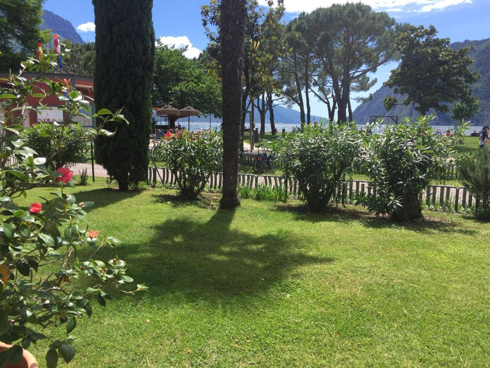Terrazza Sul Lago Ρίβα ντελ Γκάρντα Εξωτερικό φωτογραφία