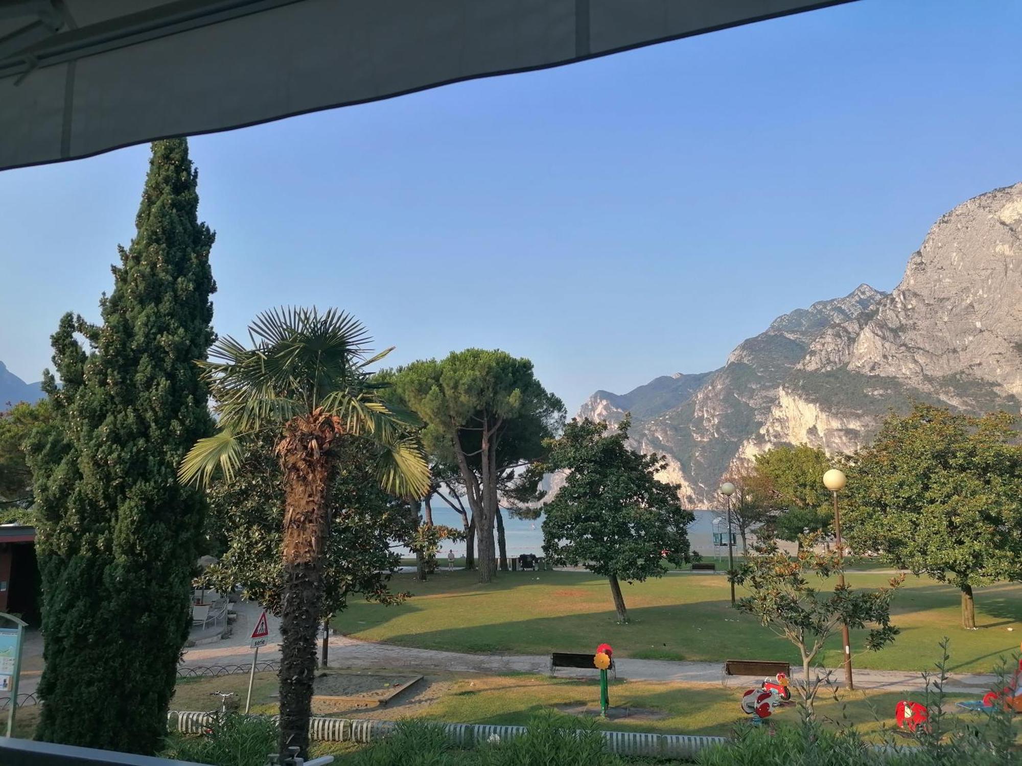 Terrazza Sul Lago Ρίβα ντελ Γκάρντα Εξωτερικό φωτογραφία
